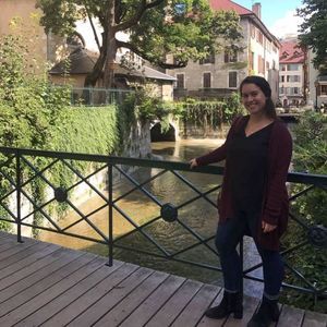 Meet your Posher, Claire